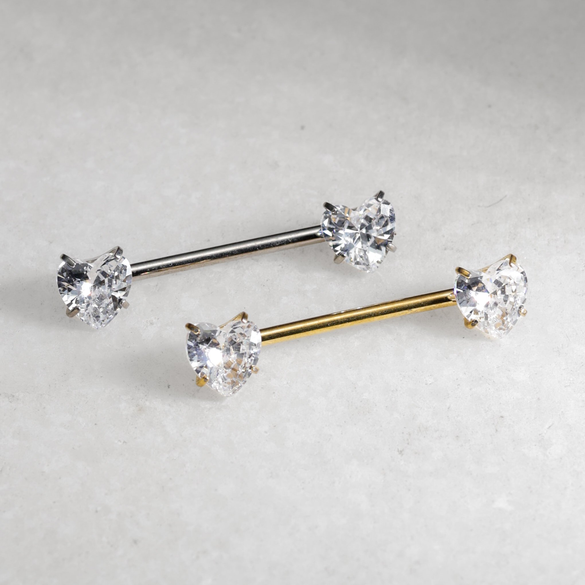 Bijou téton coeur titane